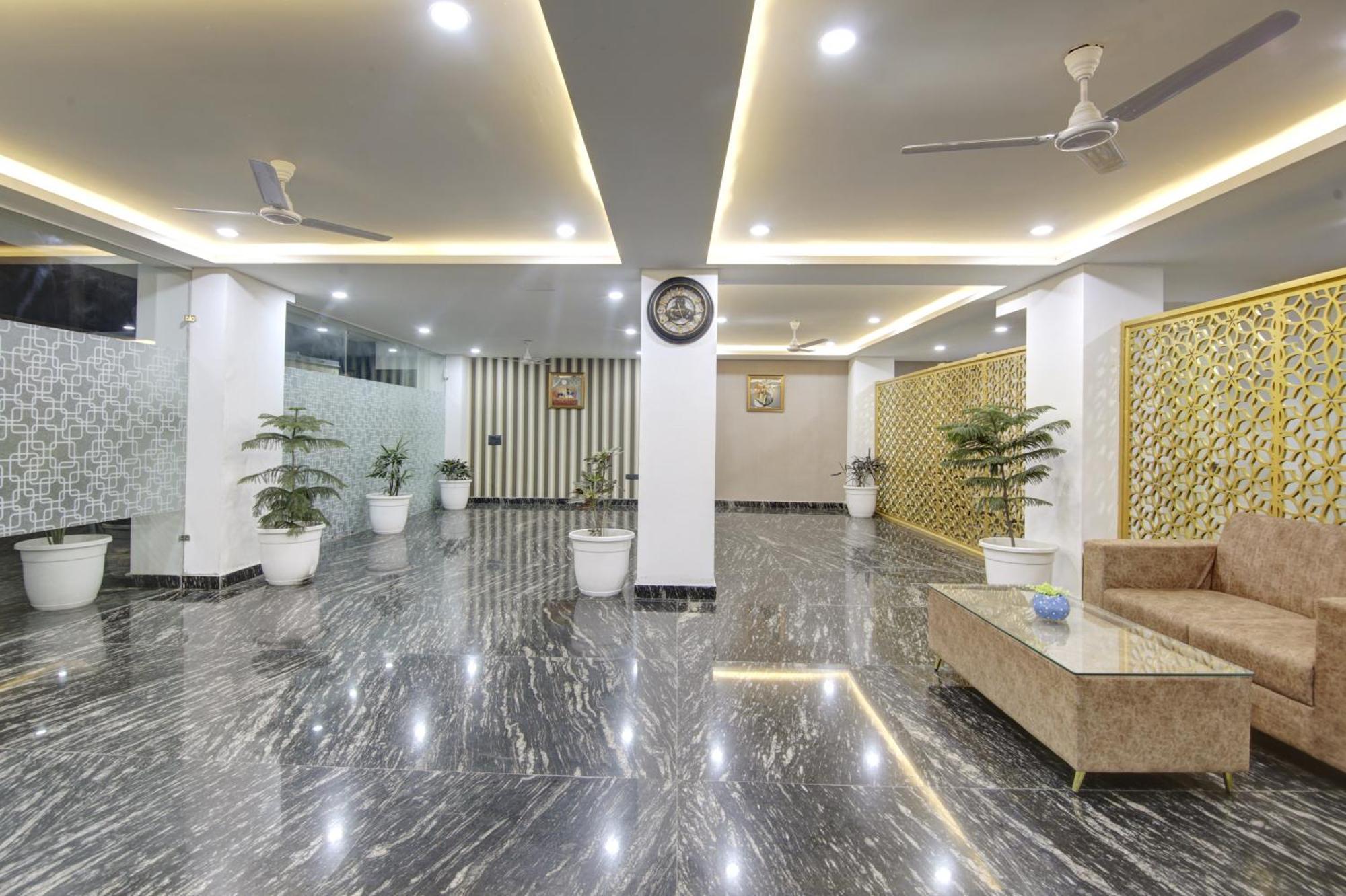 Limewood Stay - Millennium Huda City Center Gurgaon Exterior foto